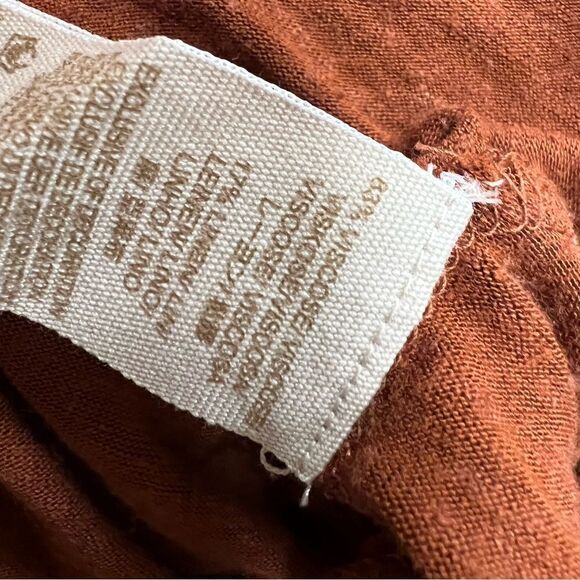 Free People linen blend boho style top.  Size XS - Picture 7 of 8